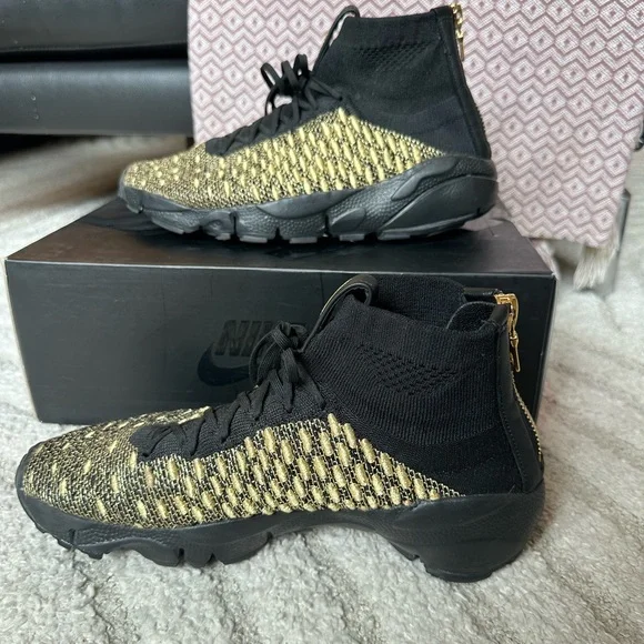 Nike Air Footscape Magista Black & Gold Sneakers - Picture 2 of 7